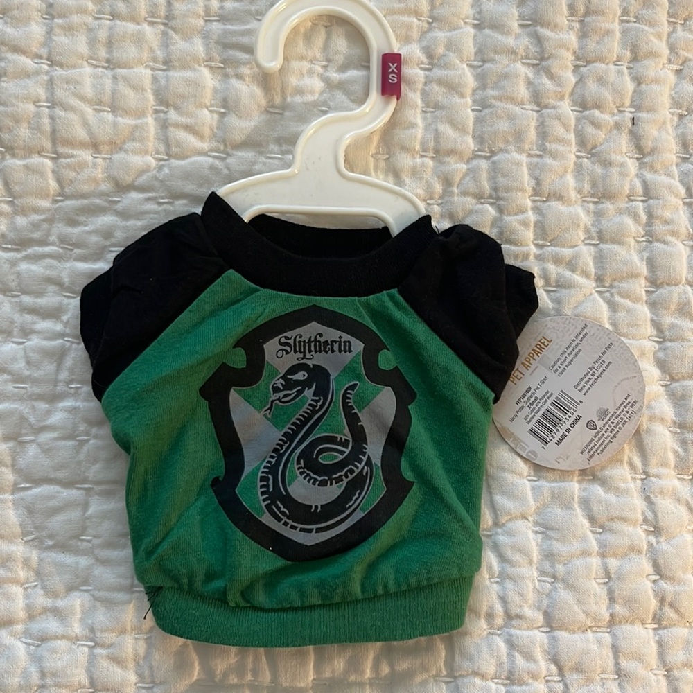 Harry Potter Pet tee-shirt. Size XS